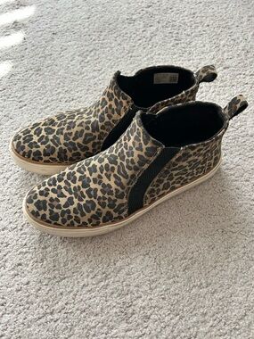 Toms Women Leopard Slip-On Sneakers - Tan and Black